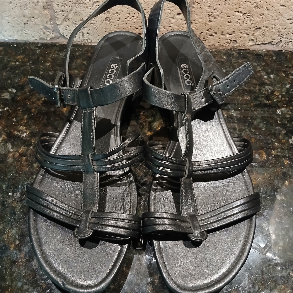 ECCO Women's Black Sandals